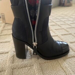 Excellent condition Navy CHANEL boots w/ black & red/grey plaid details size 37